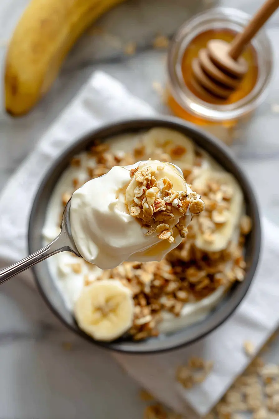 greek yogurt breakfast bowl